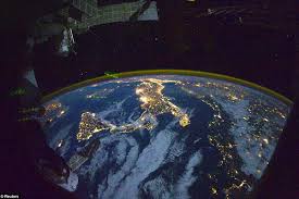ROSEA - National Geographic- La Tierra vista desde el espacio - SILLA DE MONTAR DE ROSALBA